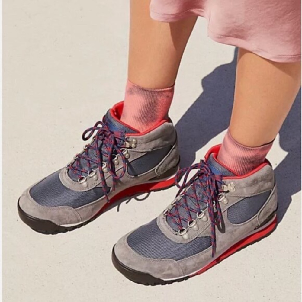 Danner Women's Jag Waterproof Hiking Boots Steel Grey Blue Wing Size 9